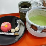 名物かまど - 抹茶とお菓子