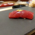 鮨 青海 - 赤身ヅケ。