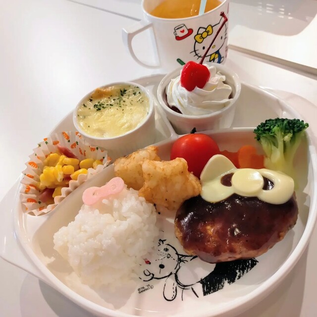 OTARU CAFE&times;HELLO KITTY（オタルカフェ&times;ハローキティ） - 南小樽（カフェ）の写真