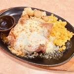 サイゼリヤ - 柔らかチキンのチーズ煮