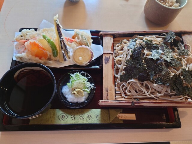 写真 : 笏谷そば 本店 （しゃくたにそば） - 商工会議所前/そば | 食べログ