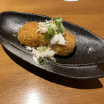 Kuro Fune - カニクリームコロッケを頼むとコロッケから蟹の身があふれ、蟹味噌は隠れて写せませんでした。