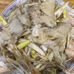 ラーメン神豚 - インパクトあるなぁ。