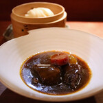 中國菜 奈良町 枸杞 - 大和牛の四川式ビーフシチューと自家製にぎり蒸しパン