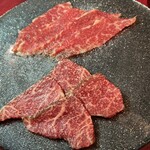 焼肉赤身にくがとう - オーナー対保証シリーズ山形県Oさん うちもも
            完熟近江牛 岡崎技場 61ヶ月超長期肥牛 ブリスケ