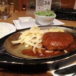 THE SAKURA DINING　TOKYO - 自家製手ごねハンバーグデミグラスソース♡フライドポテト＆コーン添え♪
