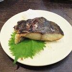 Kaisen Yatai Amitatsu - 肉厚のサワラ西京焼き