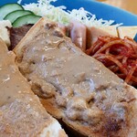 弁当・軽食 花 - ん！？ピーナッツバターでは？