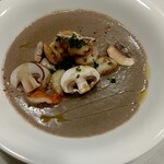 ビストロ　アギャット - 山形県舟形町のマッシュルームのブルーテ　平鱸、鱈の白子、天使の海老