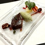 ビストロ　アギャット - ガトーショコラピスタチオのアイス