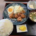 ドライブインあけみ - 唐揚げ定食770円