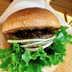 BACK COUNTRY Burger & Cafe - ガーリックバター醤油バーガー