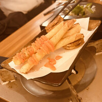 しゃぶしゃぶ・創作料理居酒屋 豚吟 栄店 - チーズスティックと蓮根はさみ揚げ