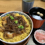 いづ源 - 冬は蒸し寿司