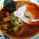 中華麺房 東龍 - 角度を変えてパチリ♯なるとは「の」の字♪