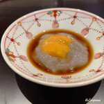 日本料理 とくを - 丹波黒豆を使った生湯葉の生海胆載せ