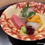 日本料理 とくを - 明石産の天然真鯛､那智勝浦産の天然本鮪のトロ､剣先烏賊の海胆載せ