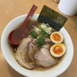 多加水手揉み熟成麺 麺屋 くるり - 醤油そば（味玉）