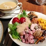 モンマルトル - （2013.5.29）ローストビーフ＆ブッフェ