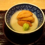 胡麻豆腐のウニ載せ