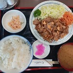 三春 - 豚バラ焼肉定食