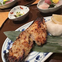 伊豆の旬 やんも 丸の内店 - 