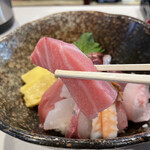 Roppongi Ukyousan - 海鮮丼。美味し。