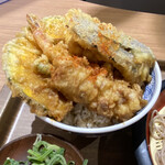 Tempura Ebinoya - えび一本丼