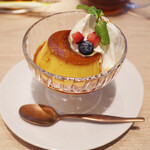 カフェごはん ドラゴンスパイス - プリン(400円) シナモンがかかっててうまい