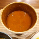 Soumya's Kitchen - 南インドのおうちごはんプレート「ケララ州のカレーやお惣菜盛りだくさんのプレートです」（魚のカレー）※サワラ