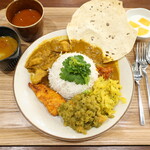 Soumya's Kitchen - 南インドのおうちごはんプレート「ケララ州のカレーやお惣菜盛りだくさんのプレートです」