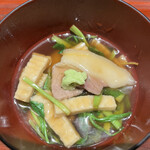 割烹 隆 - お昼のコース９６８０円。イノシシ治部煮。脂量の多い部位でしたが、臭みなくいただきました(^｡^)。むしろお麩の方が好みでした（╹◡╹）