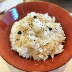 飯田商店 - バター醤油ごはん、硬めに炊かれたご飯がかなり旨い