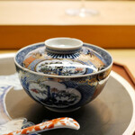 美会 - 器もお皿にしっかりマッチした綺麗なデザイン。