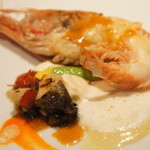 レストラン バカール - 駿河湾産の赤座海老のポワレと鮑、クラシックなアメリケーヌ・ソース　柑橘の香り（1日1組限定8800円のおまかせコース・2012/6）