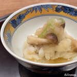 日本料理 とくを - 名残の鱧と占地茸の霙卸し