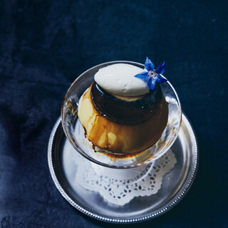 人気の自家製のデザートを始め、季節のフルーツサンドも自慢です