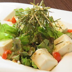 Yakiniku Buruzu - 豆腐サラダ