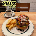 CRUZ BURGERS & CRAFT BEERS - 【LTD  BURGER】
      『Noble Bacon Cheese  BURGER¥1,980』
      『Jalapenos￥170』
      『HOT COFFEE¥420』