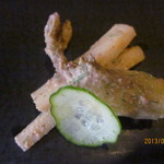 黒豆スイーツ&カフェ ささらい - ウドのサラダ