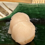 Sushi Tomi - 生ホタテ