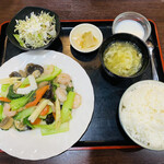 中国家庭料理 香福園 - 「海鮮の塩味炒め」880円税抜き♫
