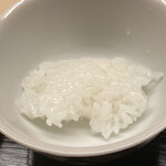 道人 - ⑬にえばな
      ⑭お漬け物(白菜の浅漬け、赤蕪の浅漬け、ゆかりむらさき、奈良漬け、縮緬雑魚)
      ⑮寒鰤(富山県氷見産)