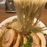 麺屋58 - 豚バラ中華そば麺の太さ