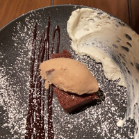 BISTRO DOUBLE - 