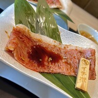 飛騨牛一頭家 馬喰一代 長良本家 - 