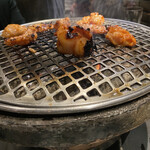 焼肉ホルモン 風土. - タレでの白盛り合わせ