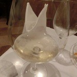 トラットリア ラ ブリアンツァ - 大きめグラスでワインをごっくん！