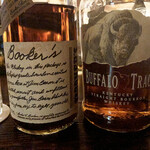 ドクターモッシュピット - Booker's はレア品。62度あってもからさより熟成のやわらかさが堪能できます。BUFFALO TRACE も樽の香を楽しめます