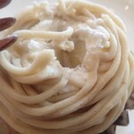 シェセッタ - 「モンブラン」たべすすめるとくりのかけら、ところどころに